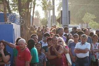 Fila para votar no primeiro turno em Campo Grande (Foto: Arquivo)