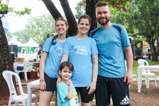 Felipe Nasser e a família participaram pela primera vez da Corrida (Foto: Juliano Almeida)