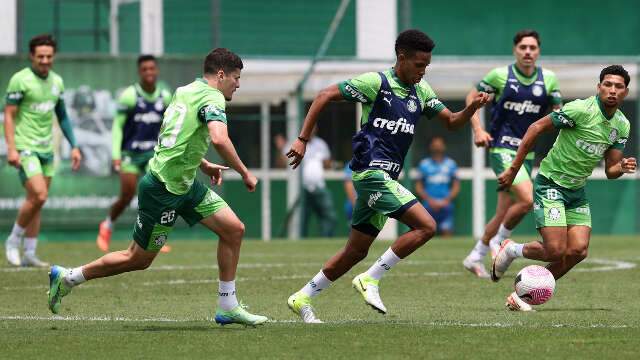 Com briga direta pelo topo, 8 jogos abrem a rodada do Brasileir&atilde;o neste s&aacute;bado