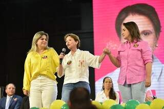 Da esquerda para a direita: vice-prefeita eleita dra. Camilla (Avante), senadora Tereza Cristina (PP) e prefeita reeleita Adriane Lopes (PP) (Foto: Instagram )