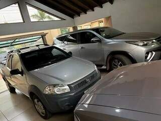 Carros apreendidos no dia da operação, em agosto deste ano (Foto: Divulgação)