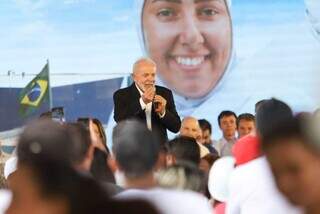 Lula durante visita a Campo Grande no dia 12 de abril. (Foto: Henrique Kawaminami)