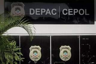 Depac Cepol, onde o caso foi registrado. (Foto: Arquivo | Campo Grande News)