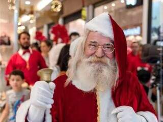 Papai Noel diverte criançada em shopping de Campo Grande (Foto: Divulgação)