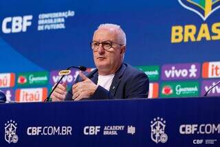 Técnico Dorival Júnior em entrevista coletiva na sede da CBF (Foto: Rafael Ribeiro/CBF)