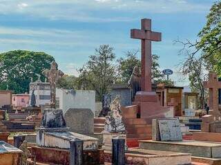 Cemitério Santo Antônio, o primeiro de Campo Grande. (Foto: Marcos Maluf)