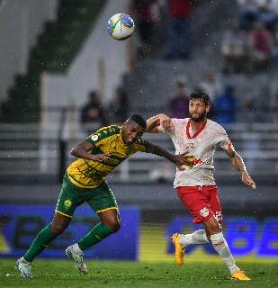 Empate sem gols deixam Bragantino e Cuiab&aacute; na zona de rebaixamento