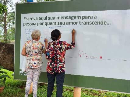 &quot;A gente n&atilde;o esquece&quot;: morte deixa dor e saudades no caminho de quem fica