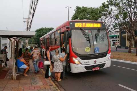 Ônibus terão horário especial e passagem por R$ 1,90 neste sábado