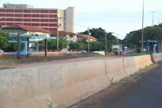 Uma das estações inacabadas, perto do HRMS (Foto: Alex Machado)