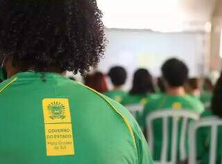 Estudantes da rede estadual de ensino durante aula. (Foto: Henrique Kawaminami)