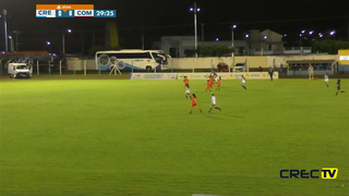 Jogadoras do Costa Rica e Comercial jogando no Estádio Laertão (Foto: Reprodução/CREC TV) 