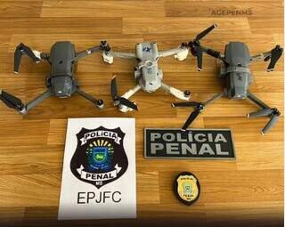 Drones apreendidos por policiais penais em outubro deste ano (Foto: Divulgação/ Agepen)