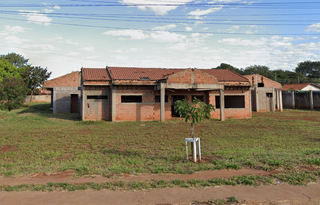 Escola teve obras interrompidas em 2010, conforme apurado pela reportagem. (Foto: Reprodução/Google Street View)