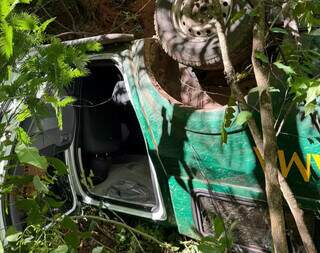 Carro do Ibama que sofreu acidente na manhã deste sábado (Foto; Divulgação)