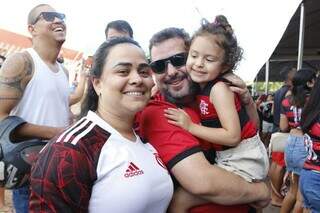 Edna e Marcos Vinicius acompanharam a partida na sede da organizada (Foto: Paulo Francis)