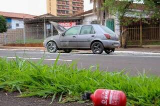 Extintor usado para conter as chamas no início do incêndio na Afonso Pena (Foto: Juliano Almeida)