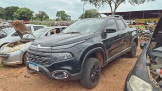 Veículo Fiat Toro tem lance inicial de R$ 24 mil e está no pátio do Detran (Foto: Divulgação) 