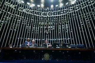 O relator do projeto, senador Angelo Coronel, ao lado do presidente Rodrigo Pacheco. (Foto: Pedro França/Agência Senado)