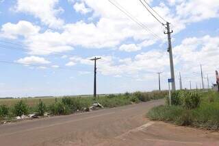 Entroncamento da Avenida Tunita Mendes com a Rua Capitão Mário Pio Pereira, onde está prevista a primeira fase do Bairro Planejado Santa Ester (Foto: Paulo Francis)