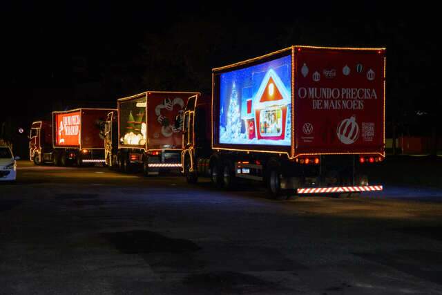 Famosa caravana de Natal da Coca-Cola volta a percorrer ruas de Campo Grande 