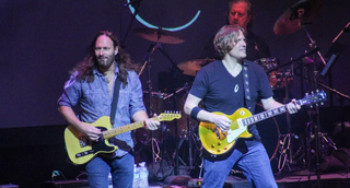 Grupo Creedence Clearwater Revival se apresenta hoje no Guanadizão