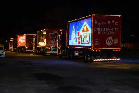 Famosa caravana de Natal da Coca-Cola volta a percorrer ruas de Campo Grande 