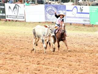 Alice encanta toda a plateia nas competições de Laço Comprido por onde passa (Foto: Arquivo Pessoal)