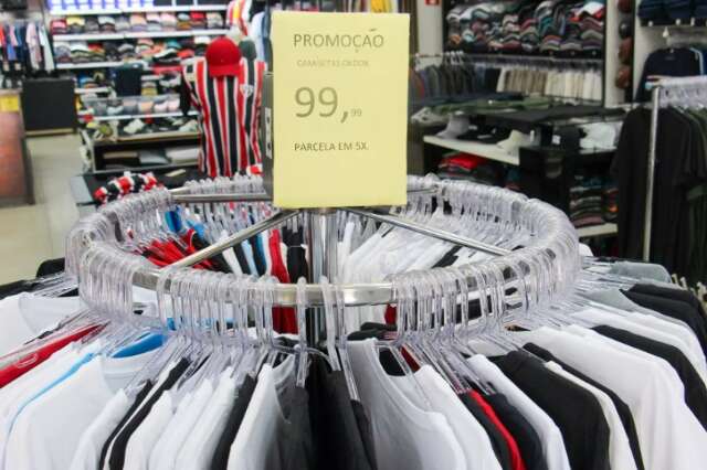 De olho na Black Friday, lojistas abrem no feriado e esperam &quot;super novembro&quot;