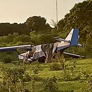 Avião tem pouso forçado por pane técnica em chácara de MS