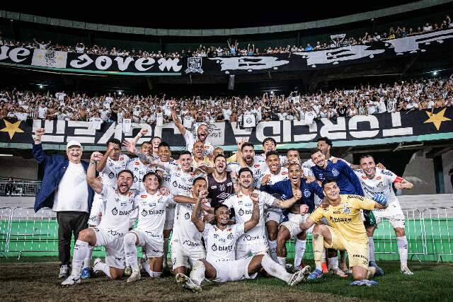 Com acesso e t&iacute;tulo garantidos, Santos recebe CRB para jogo da festa