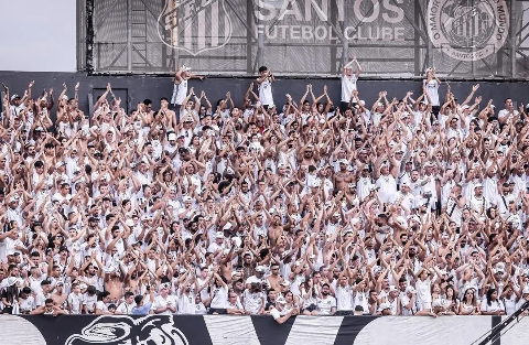 No jogo de comemoração do título da Série B, Santos perde para o CRB 