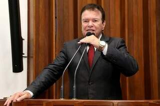 O ex-deputado Maurício Picarelli na tribuna da Assembleia Legislativa. (Foto: ALMS)