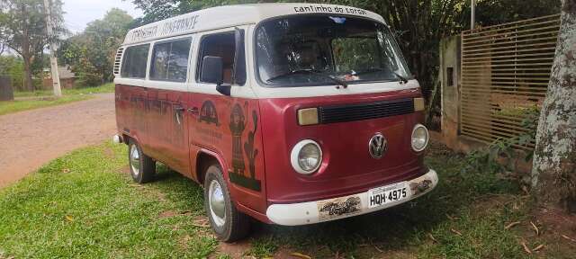 Kombi testa paci&ecirc;ncia, mas garante aventura de casal at&eacute; o Paraguai