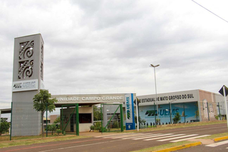 Fachada da Uems, em Campo Grande. (Foto: Arquivo/Juliano Almeida)