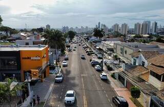 Rua Raul Píres Barbosa, no Bairro Chácara Cachoeira (Foto: Osmar Veiga)