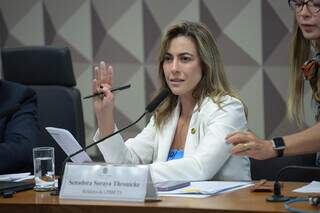 Relatora da CPI das Bets, senadora Soraya Thronicke (Podemos-MS), em pronunciamento na reunião deliberativa com 169 itens (Foto: Saulo Cruz/Agência Senado)