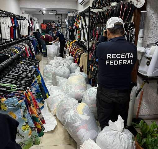 Devassa da Receita em 4 lojas apreende R$ 2 milh&otilde;es em produtos falsificados