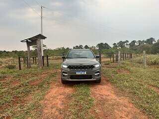 Testamos o Jeep Commander Blackhalk, na cidade e no campo (fotos Henrique Ovando)