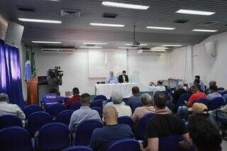 Assembleia que destituiu Francisco Cezário de Oliveira (Foto: Paulo Francis)