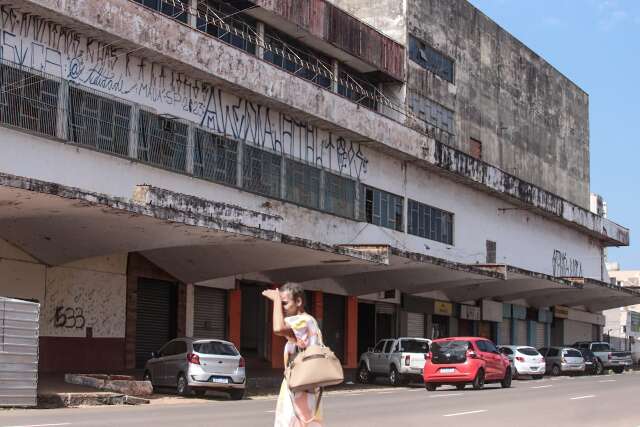 Vereadores cobram campanha para incentivar compras perto da antiga rodovi&aacute;ria