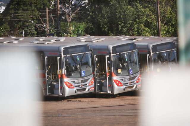 Prefeitura diz n&atilde;o interferir nas quest&otilde;es salariais dos motoristas de &ocirc;nibus