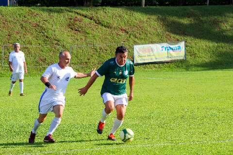 Copa dos Clubes começa com apaixonados representando tradicionais paulistas