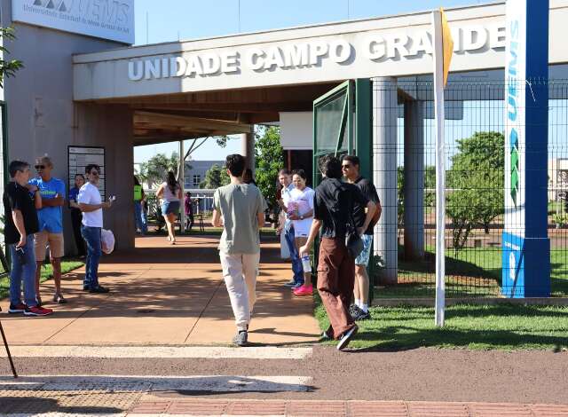 Vestibular da UEMS come&ccedil;a com concorr&ecirc;ncia de at&eacute; 200 candidatos por vaga