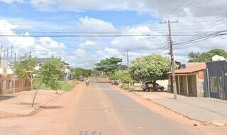 Rua onde o crime aconteceu na noite deste sábado (Foto: Google Streat View)