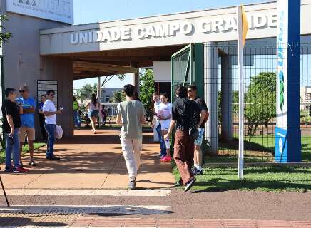 Vestibular da UEMS começa com concorrência de até 200 candidatos por uma vaga