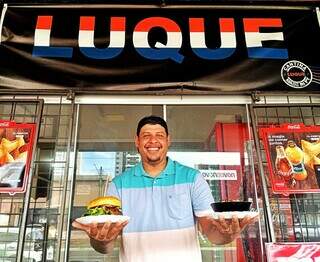 Marcelo decidiu largar concurso e investir em uma cantina no Tiradentes (Foto: Idaicy Solano)