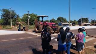 Por reivindica&ccedil;&otilde;es diferentes, 3 rodovias s&atilde;o fechadas durante protestos em MS