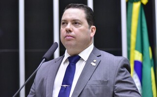 O autor do projeto, deputado Rodolfo Nogueira (PL), durante sessão plenária. (Foto: Zeca Ribeiro/Câmara dos Deputados)