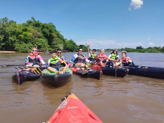 Família cria trilha para desbravar antigas navegações e o Rio Taquari 